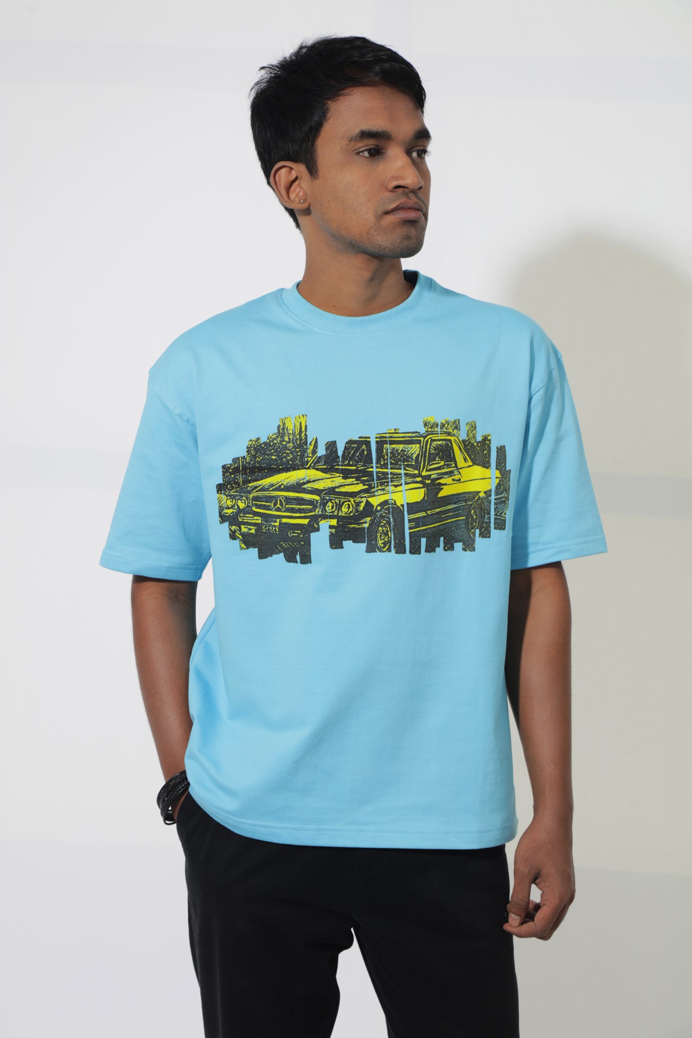 Arthum - What make you Happy - Oversized T-Shirt - Front