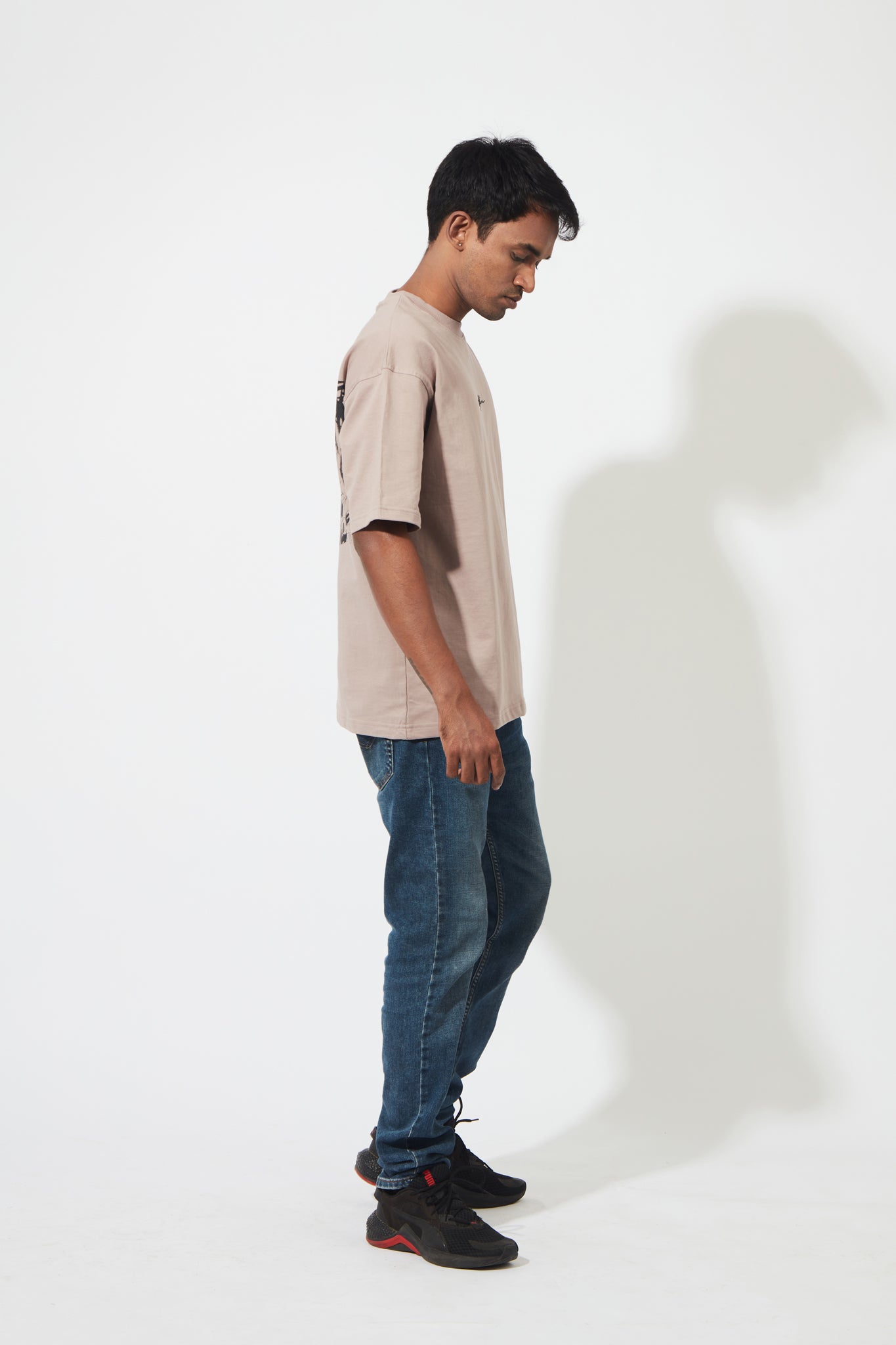 Arthum Nights like this Opal Grey Unisex Oversized T-Shirt Right
